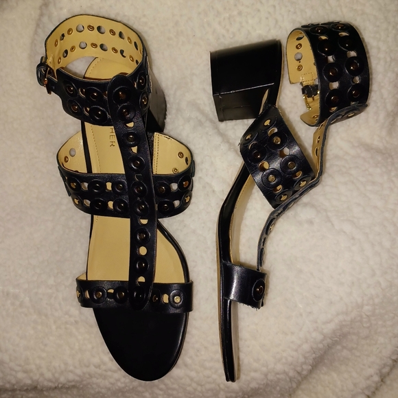 XMAS SALEππ₯°πMarc Fisher Leather Sandals!π‘ - Picture 2 of 4